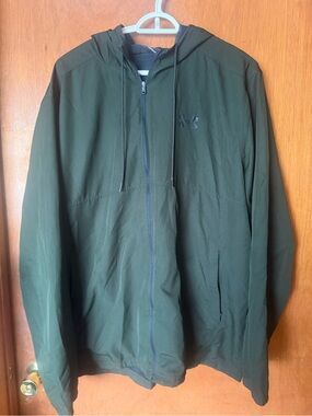 Under Armour Men's Dark Olive Green Hooded Windbreaker